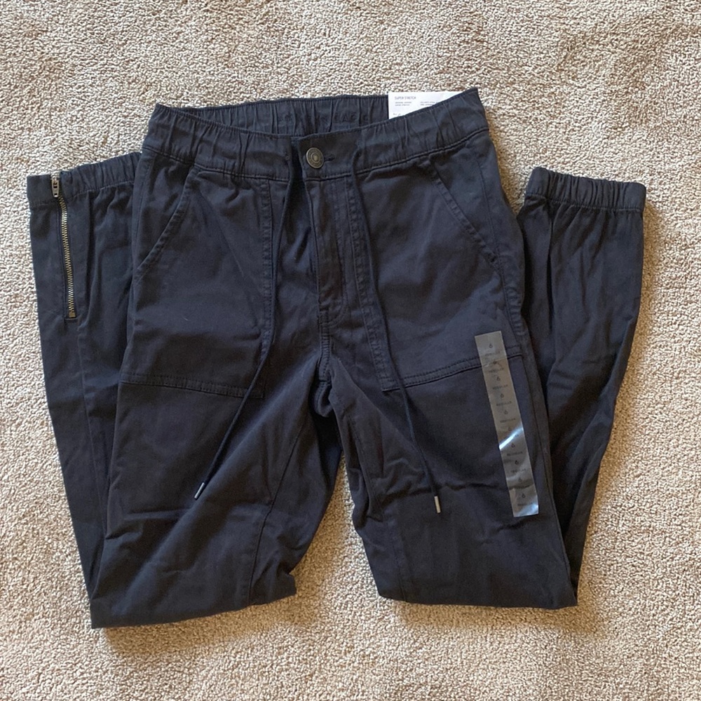 American Eagle black jogger styled jeans